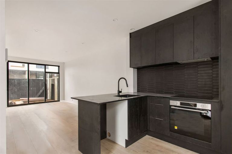 Photo of property in 4/57 Carlton Mill Road, Merivale, Christchurch, 8014