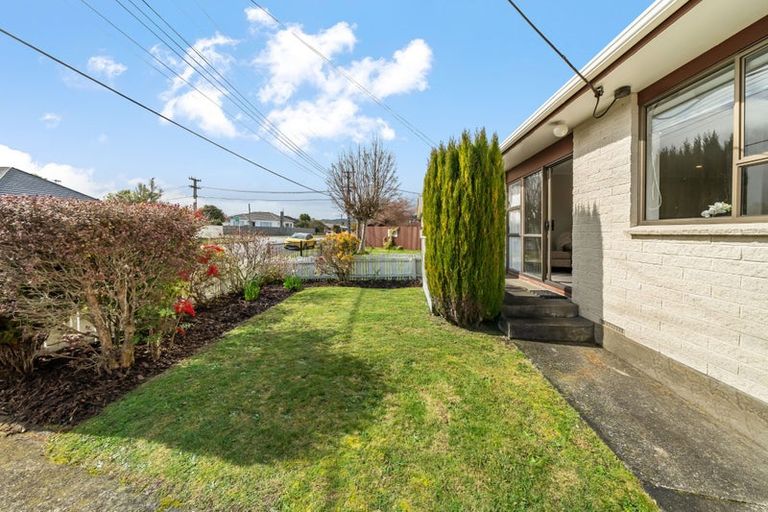 Photo of property in 48f2- Kowhai Avenue, Ebdentown, Upper Hutt, 5018