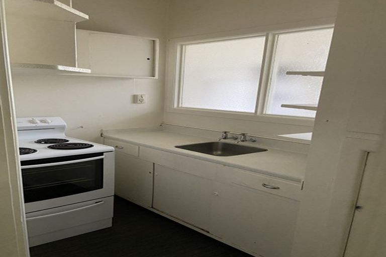 Photo of property in 59a Randwick Crescent, Moera, Lower Hutt, 5010