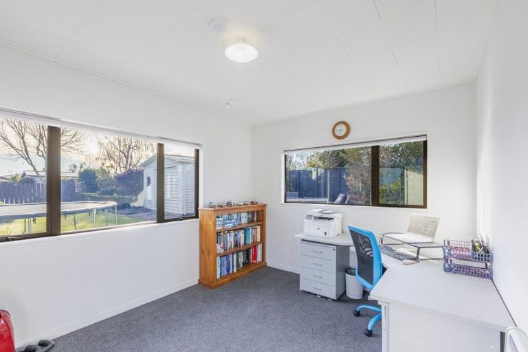 Photo of property in 9 Mount View Place, Waipukurau, 4200