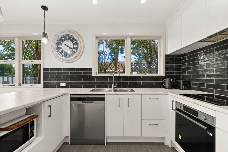 Photo of property in 711 Ballantyne Street, Frimley, Hastings, 4120