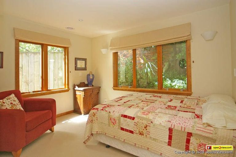 Photo of property in 365 Willis Street, Mount Cook, Wellington, 6011