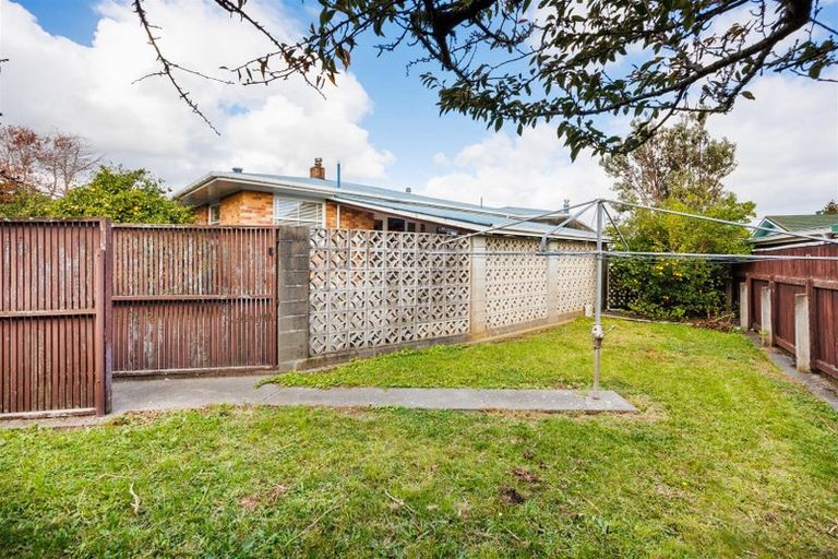 Photo of property in 197 Bridge Street, Bulls, 4818