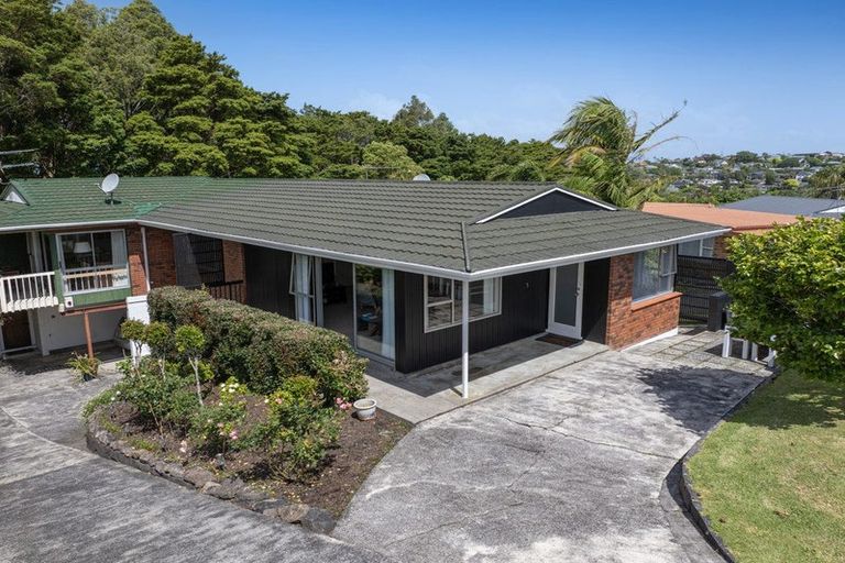 Photo of property in 1/11 Northwick Place, Hillcrest, Auckland, 0627