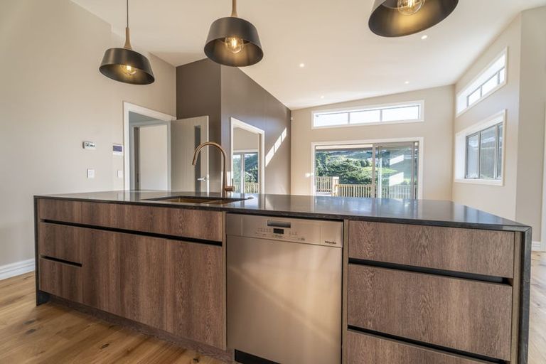 Photo of property in 24 Farnworth Terrace, Churton Park, Wellington, 6037
