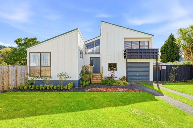 Photo of property in 8 Ash Place, Aramoho, Whanganui, 4500