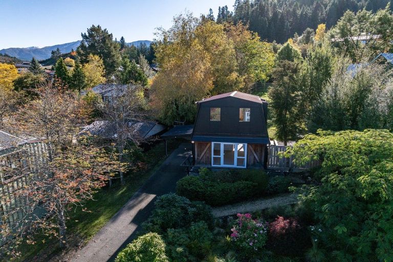 Photo of property in 8 Chalet Crescent, Hanmer Springs, 7334