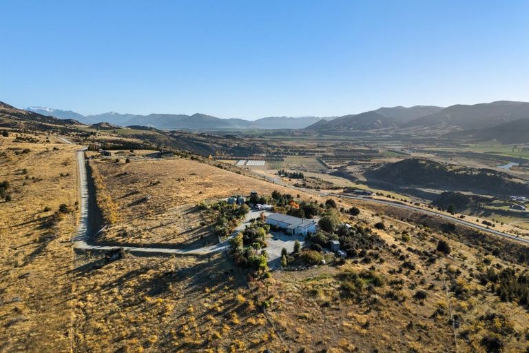 Photo of property in 71 Westreca Ridge Lane, Queensberry, Cromwell, 9383
