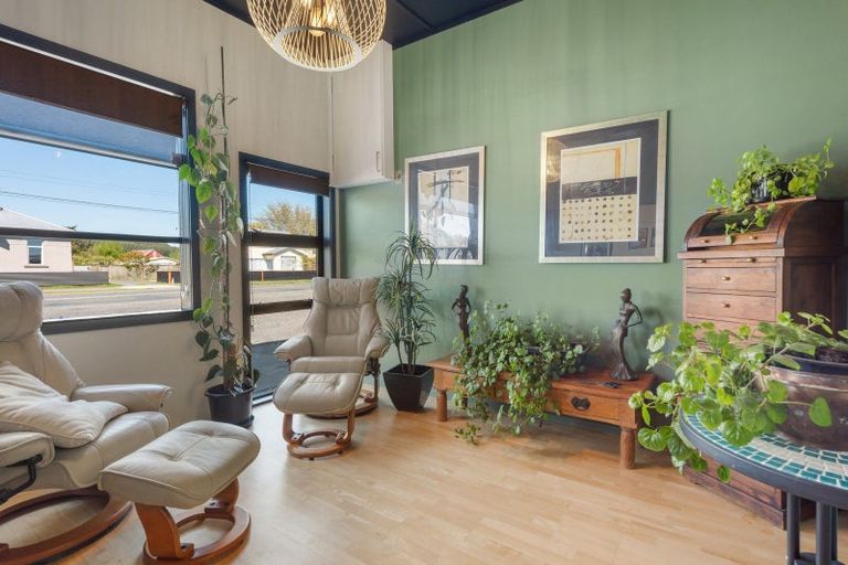 Photo of property in 28 Huron Street, East Gore, Gore, 9710