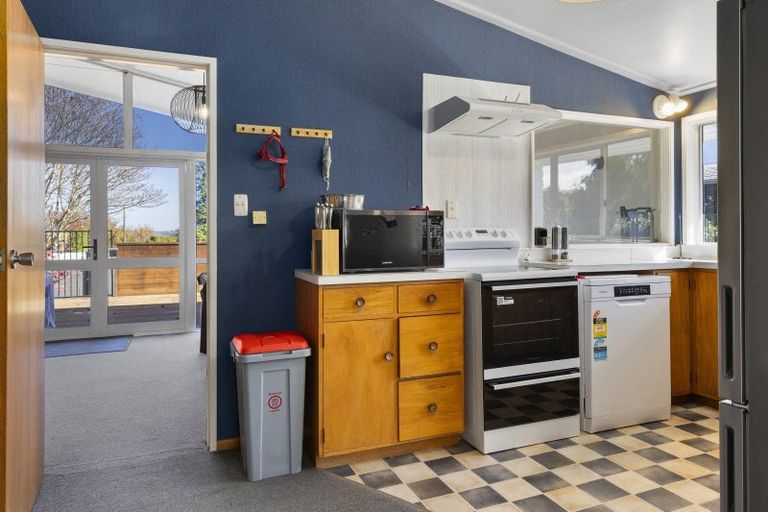 Photo of property in 12 Hilden Place, Hilltop, Taupo, 3330