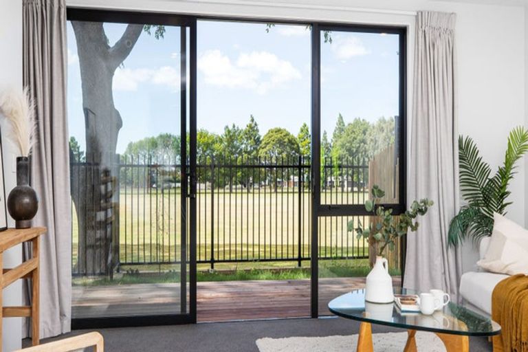 Photo of property in 11 Malaga Crescent, Harewood, Christchurch, 8051
