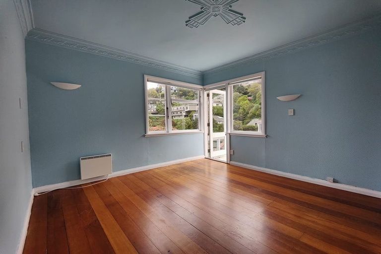 Photo of property in 100 Barnard Street, Wadestown, Wellington, 6012