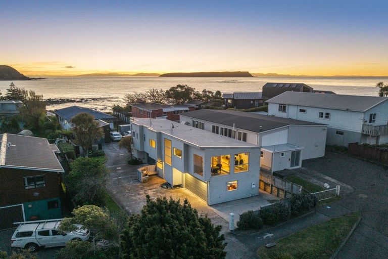 Photo of property in 5a Motuhara Road, Plimmerton, Porirua, 5026