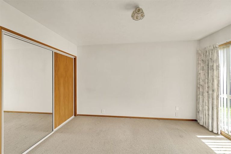 Photo of property in 1/9 Claverley Gardens, Avonhead, Christchurch, 8042