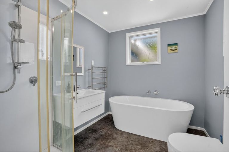 Photo of property in 11 Kendale Drive, Leigh, 0985