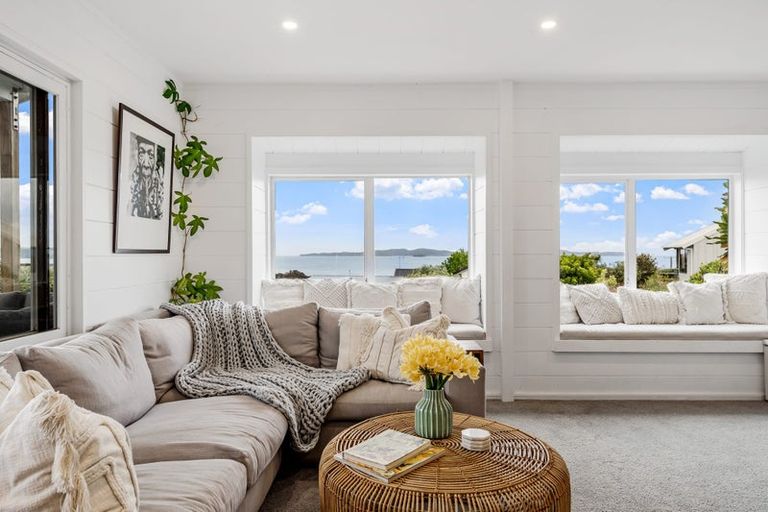 Photo of property in 21 Hinemoa Place, Snells Beach, 0920