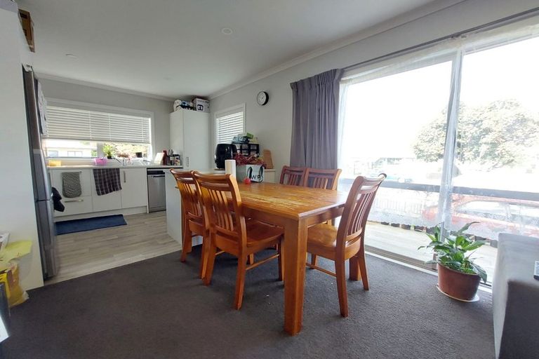 Photo of property in 14u1 Breckons Avenue, Nawton, Hamilton, 3200