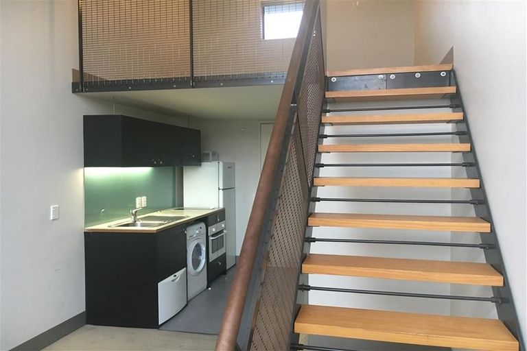 Photo of property in Urbane Apartments, 44/29 Webb Street, Mount Cook, Wellington, 6011