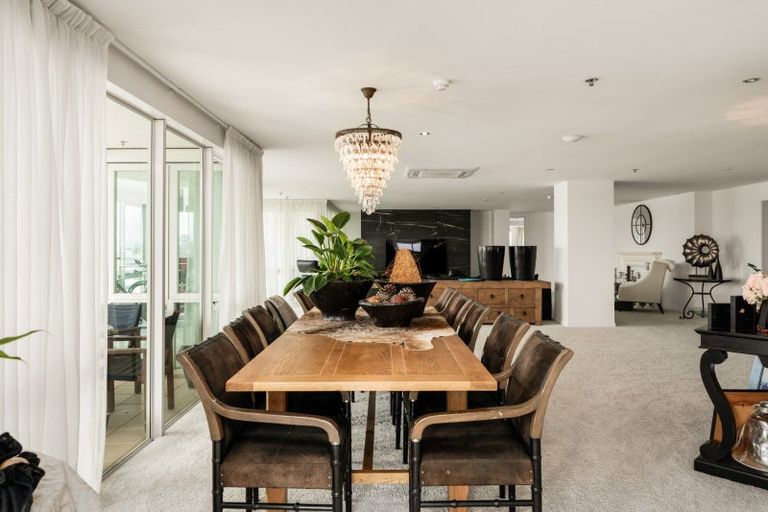 Photo of property in 1/6d Durham Street, Tauranga, 3110