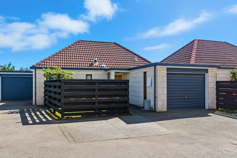 Photo of property in 5/4 Broadbent Street, Riccarton, Christchurch, 8041