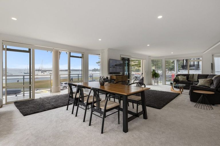 Photo of property in 28 The Mall, Mount Maunganui, 3116