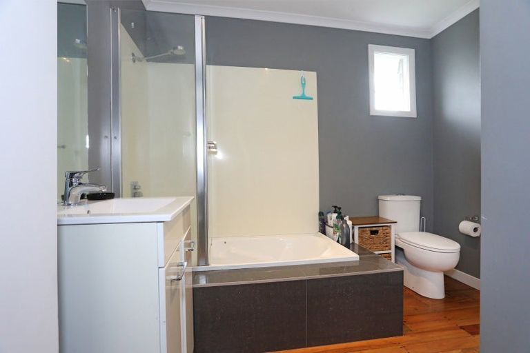 Photo of property in 12 Pharazyn Street, Feilding, 4702