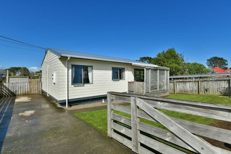 Photo of property in 31 Puriri Street, Helensville, 0800
