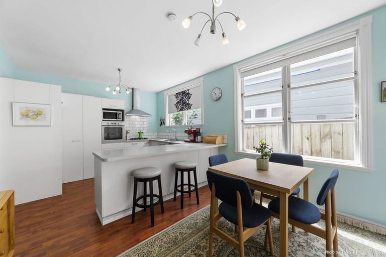 Photo of property in 4a Melrose Crescent, Melrose, Wellington, 6023