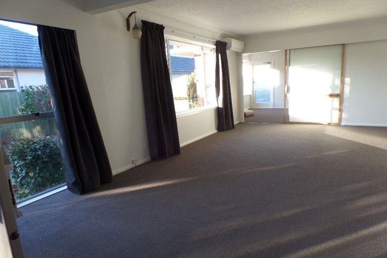 Photo of property in 202 Avonhead Road, Avonhead, Christchurch, 8042
