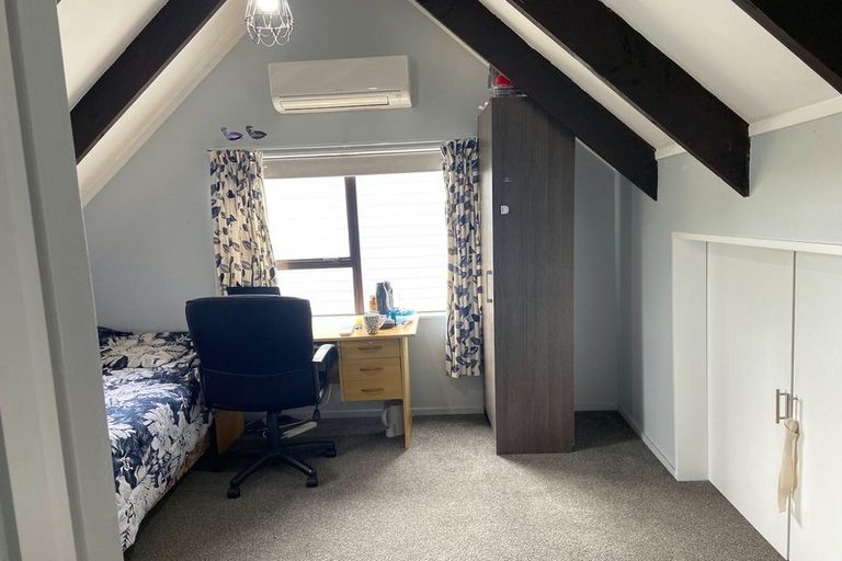 Photo of property in 20 Wingfield Place, Churton Park, Wellington, 6037