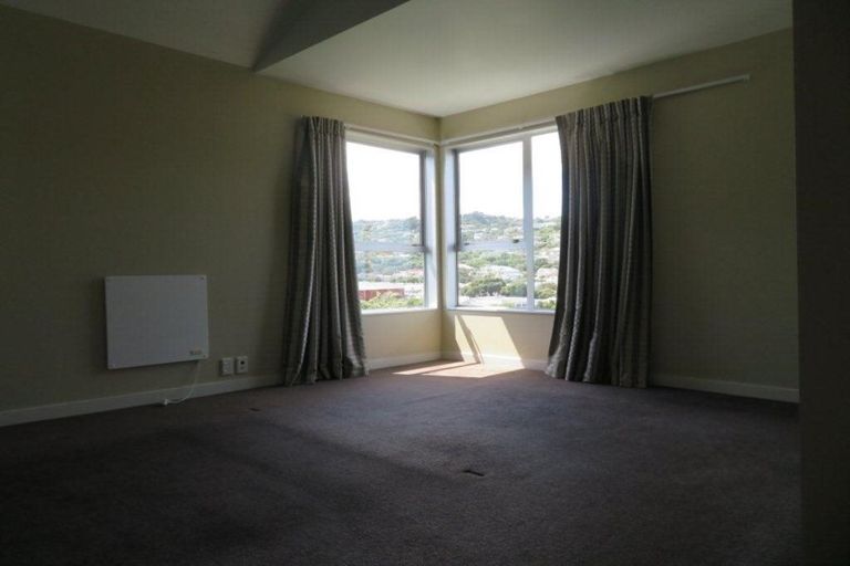Photo of property in 10/3 Severn Street, Island Bay, Wellington, 6023