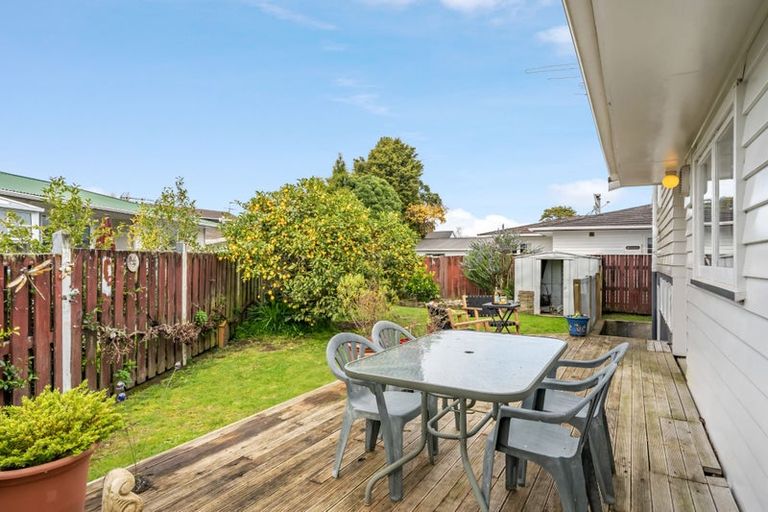 Photo of property in 8 Montana Road, Totara Park, Upper Hutt, 5018