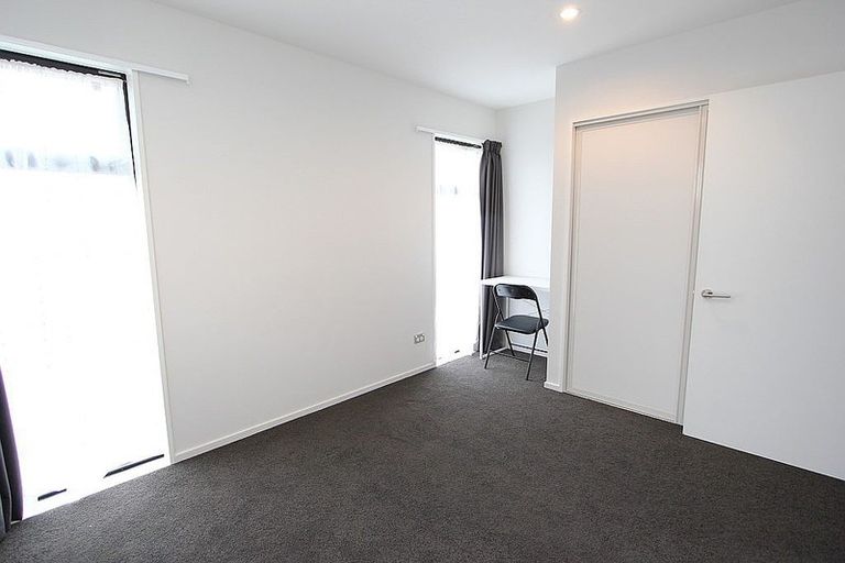 Photo of property in 77 Faringdon Boulevard, Rolleston, 7615