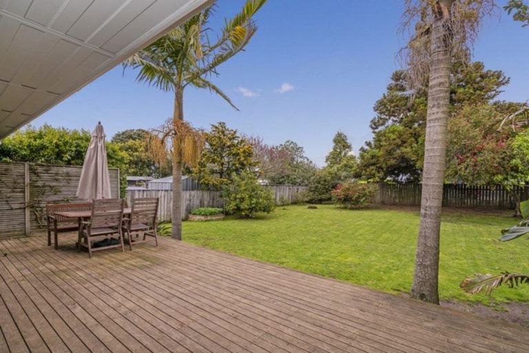 Photo of property in 4 Moewai Park Road, Whitianga, 3510