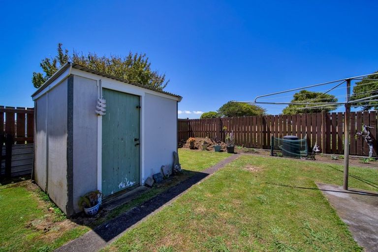 Photo of property in 28 Waihi Road, Hawera, 4610