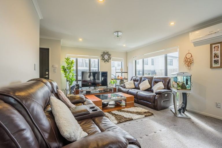 Photo of property in 5 Te Hiko Way, Mangere, Auckland, 2022