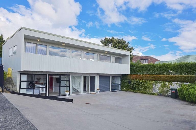 Photo of property in 247a Hill Road, The Gardens, Auckland, 2105