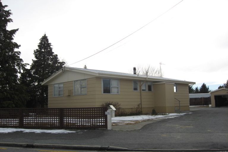 Photo of property in 38 Tasman Road, Twizel, 7901