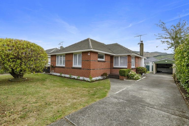 Photo of property in 251 Fergusson Drive, Heretaunga, Upper Hutt, 5018