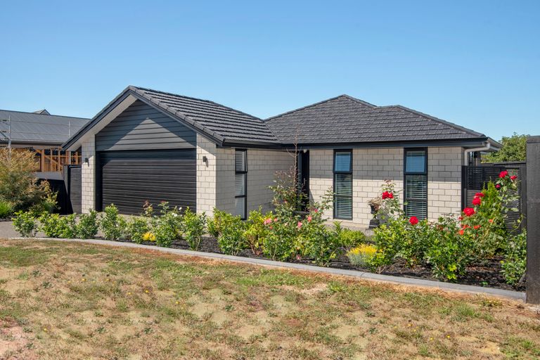 Photo of property in 4 Mary Place, Pyes Pa, Tauranga, 3112