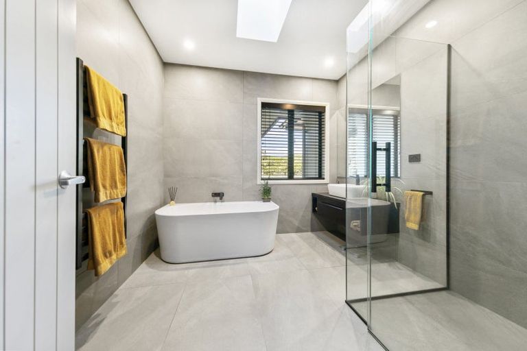 Photo of property in 195 Batty Road, Kingseat, Papakura, 2580