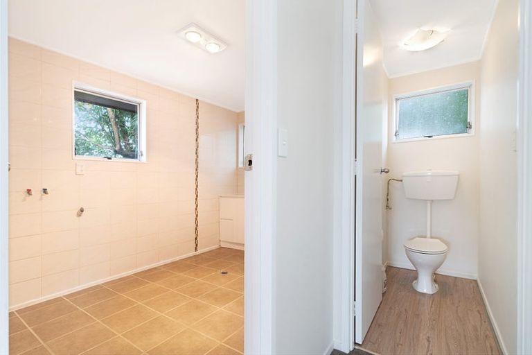 Photo of property in 24a/1 Waimumu Road, Massey, Auckland, 0614