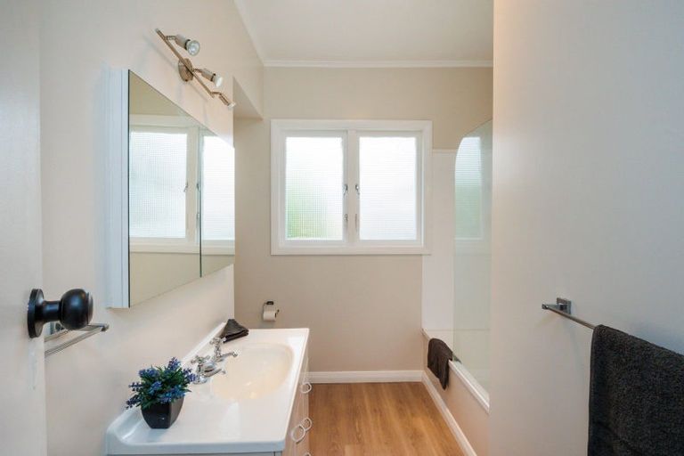 Photo of property in 19 Kipling Street, Roslyn, Palmerston North, 4414