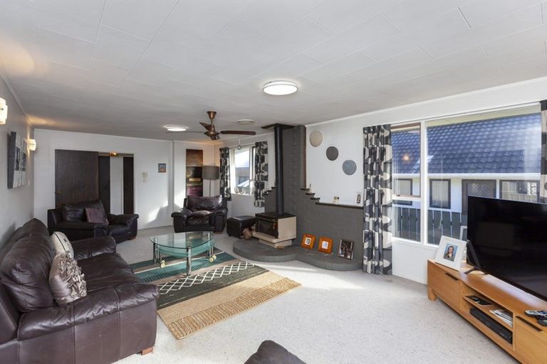 Photo of property in 22 Ocean Road, Paraparaumu Beach, Paraparaumu, 5032