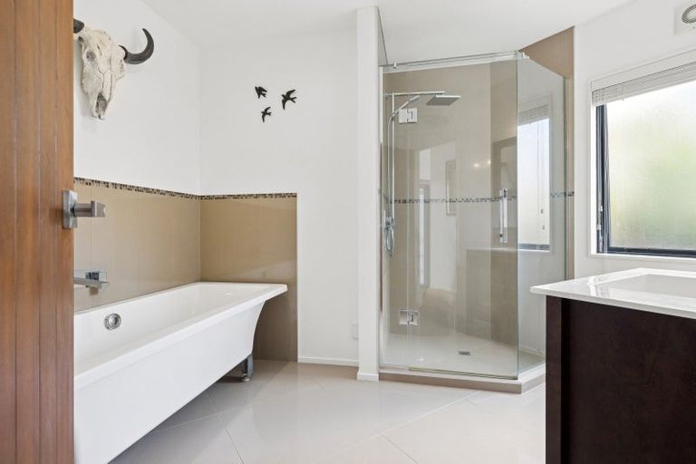 Photo of property in 5 Caversham Drive, Torbay, Auckland, 0630