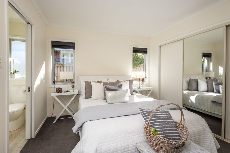 Photo of property in 32 Edgeware Road, St Albans, Christchurch, 8014