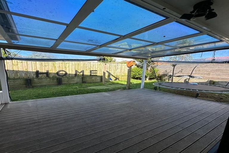 Photo of property in 47 Buckingham Crescent, Papatoetoe, Auckland, 2025