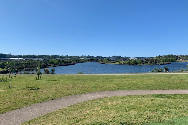 Photo of property in 177 Lakes Boulevard, Pyes Pa, Tauranga, 3112