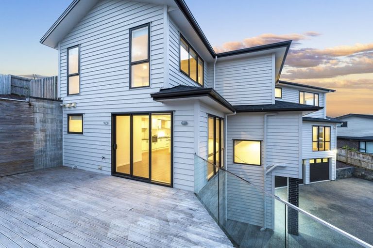Photo of property in 55 Platinum Rise, Ranui, Auckland, 0612