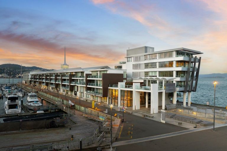 Photo of property in Clyde Quay Wharf, 7u1b Clyde Quay Wharf, Te Aro, Wellington, 6011